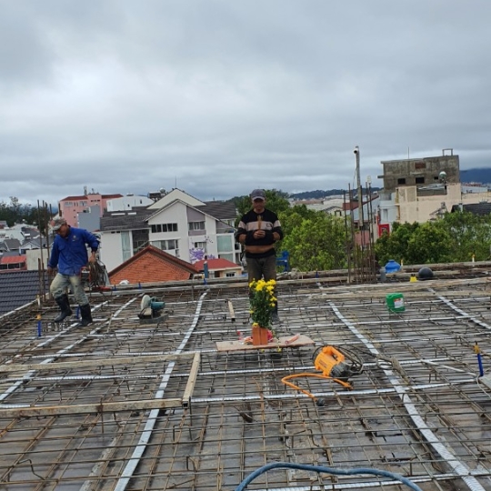 THI CÔNG THÔ CĂN HỘ CHO THUÊ SÀN CÁP DỰ ỨNG LỰC